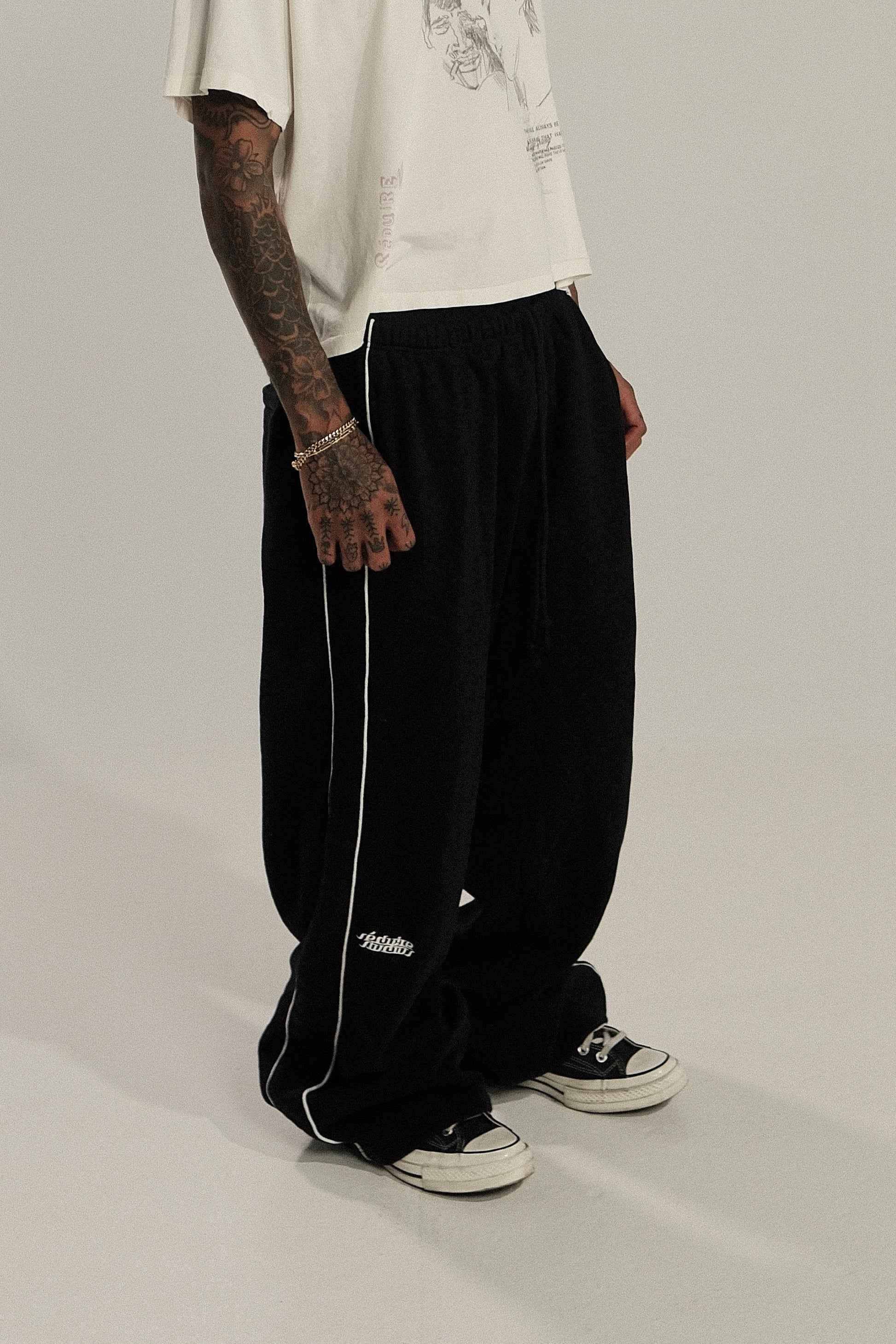 Outline Sweatpants