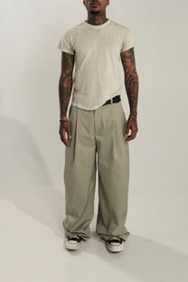 Relaxed Pleat Trousers